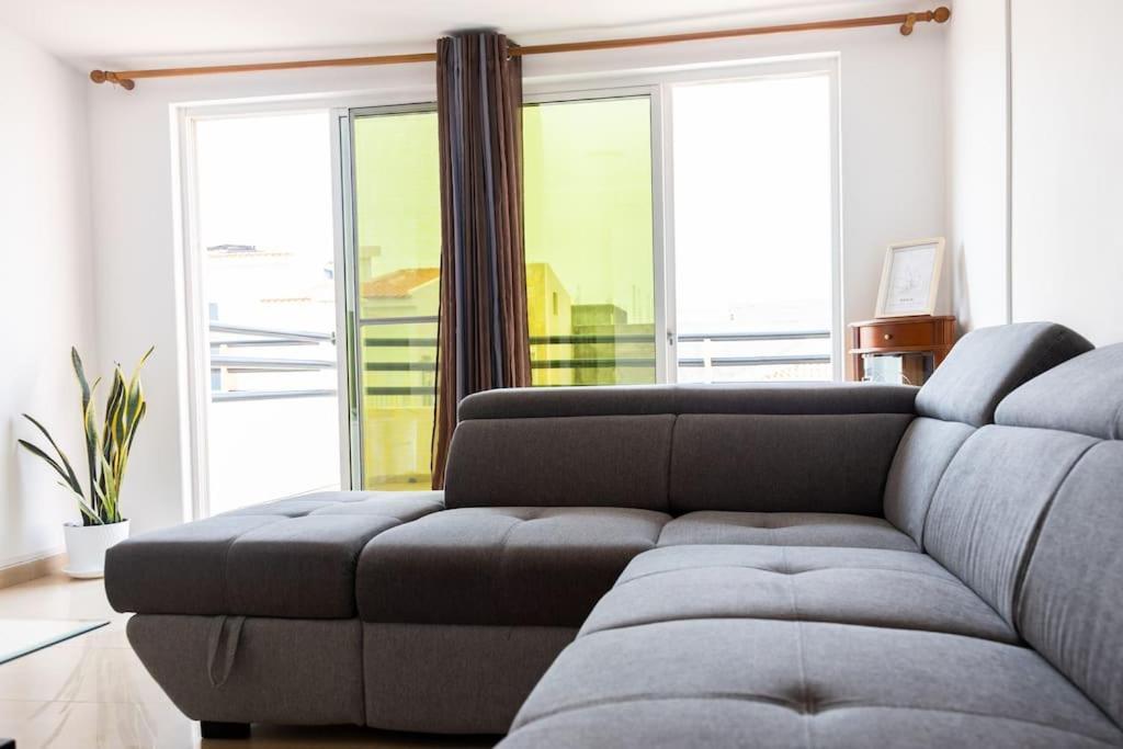 3 Bedroom Apt, Free Wifi & Ac, Cidadela - Lcgr Praia Dış mekan fotoğraf