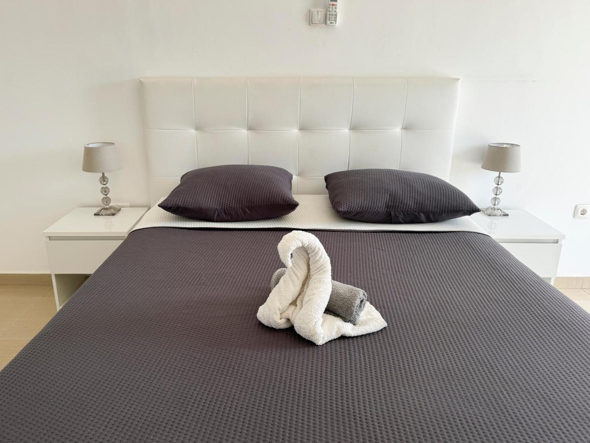 3 Bedroom Apt, Free Wifi & Ac, Cidadela - Lcgr Praia Dış mekan fotoğraf